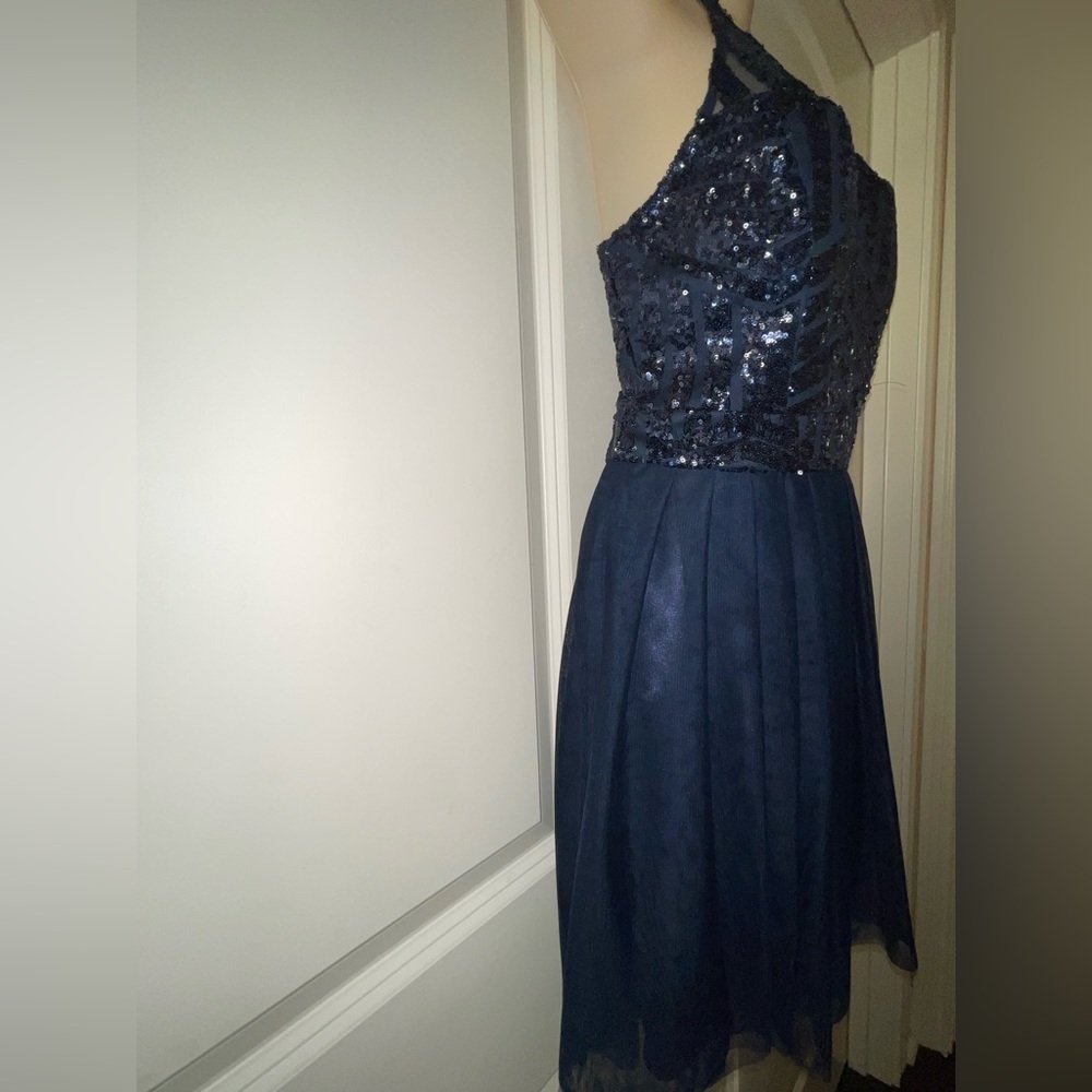 B Darlin Junior's Sequin t strap party holiday dress 11/12 Navy Blue - Picture 3 of 11